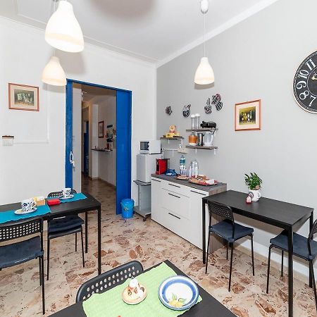 Bed & Breakfast Firenze คาตาเนีย ภายนอก รูปภาพ
